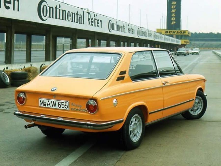  BMW 2000 tii Touring 1971 года  (фото 3 из 4)